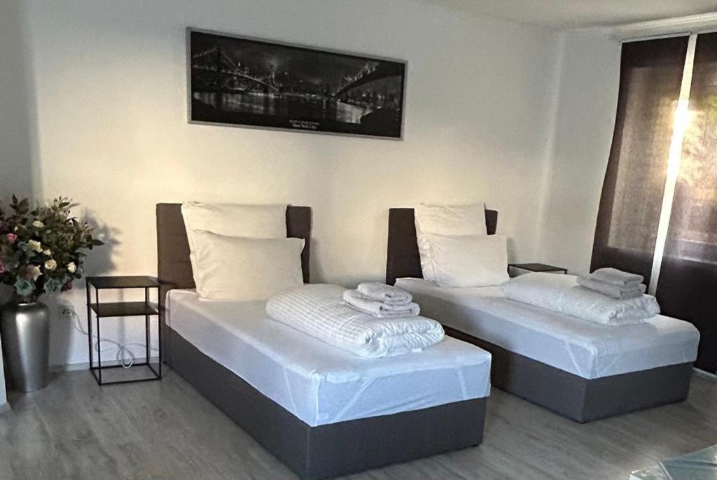 Ferienwohnung Kassel Lohfelden Neubau Schmidt Exterior foto